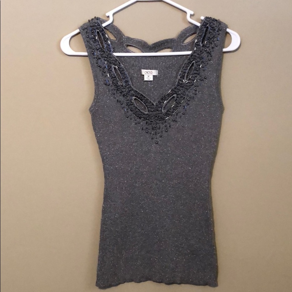 Gray top
